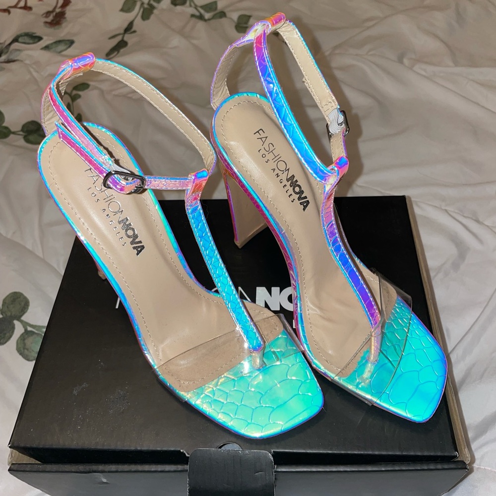 Like new iridescent heels